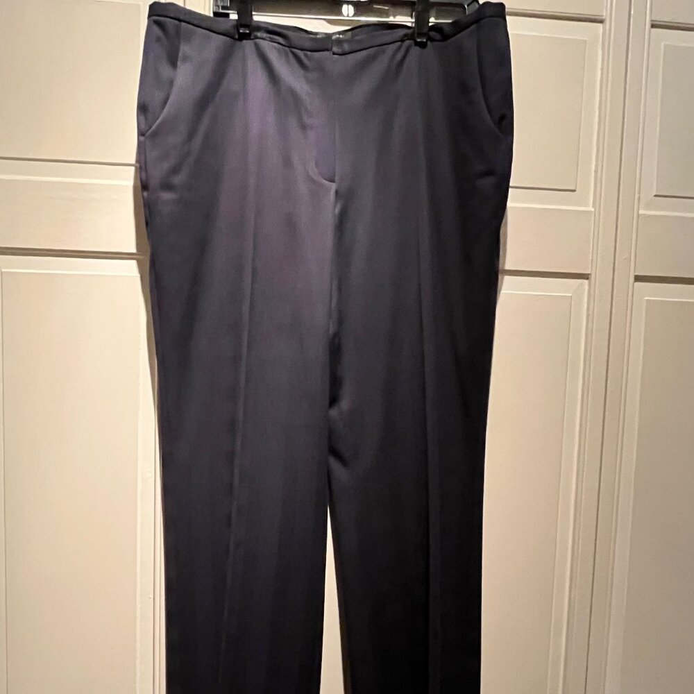 Elie Tahari wool blend slacks in navy, tags attached, size 16